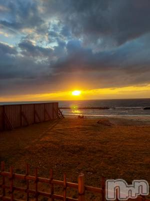 �����������Х��顦����ֽϽ�����Х��� Lips(���奯���祭��Х����åץ�) ��������4��14���̥�֥�����ͼ������