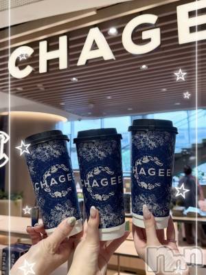 ��Į���ʥå��������륺�С�GIRLS BAR Fable(�����륺�С��ե��֥�) ������7��24���̥�֥����������Ѥ�ä�🧋🤍��
