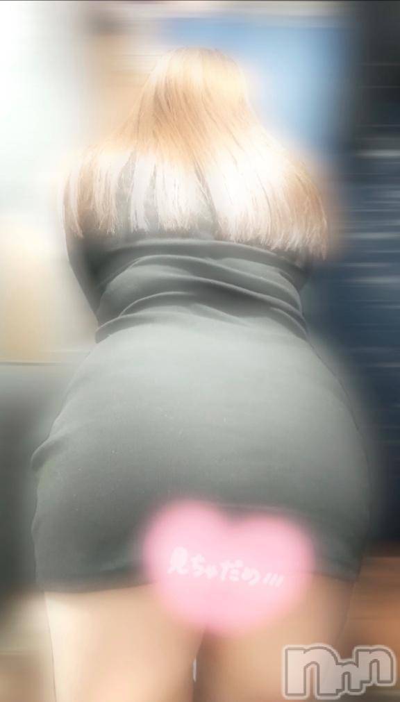 新潟デリヘル奥様特急 新潟店(オクサマトッキュウニイガタテン)れいか(20)の2026年2月19日写メブログ「もう少し🥺」