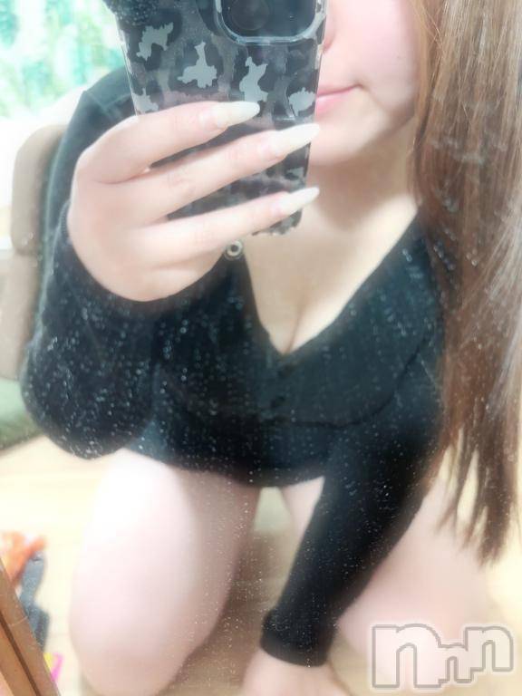 新潟デリヘル奥様特急 新潟店(オクサマトッキュウニイガタテン)れいか(20)の2026年3月19日写メブログ「出勤♡」