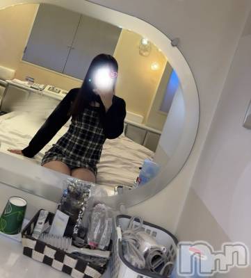 上越デリヘル らぶらぶ　地域密着!!地元新潟女性と会える店(ラブラブ) 【新人】ななえ☆事前予約必須！(23)の2月19日写メブログ「明日初出勤です(๑>◡<๑)🌟」