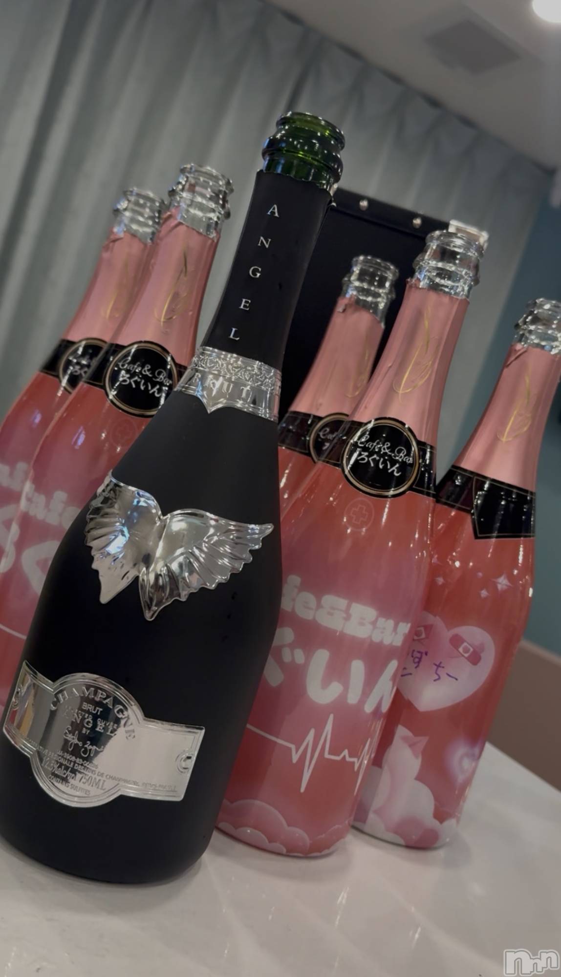 ����������ʥå��������륺�С�Girls Bar Philia(�����륺�С��ե��ꥢ) ��2026ǯ3��15���̥�֥�������Ź���������