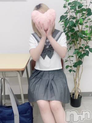 すず(20) 身長151cm、スリーサイズB83(C).W56.H84。新潟デリヘル 新潟デリヘル倶楽部(ニイガタデリヘルクラブ)在籍。