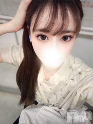 しおん(20) 身長165cm、スリーサイズB85(C).W56.H84。上越デリヘル BLUE BIRD上越店(ブルーバード上越店)在籍。