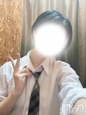 新潟デリヘル sleepy girl(スリーピーガール) 新人なるみちゃん(22)の7月2日写メブログ「どっち派？👔🎀」