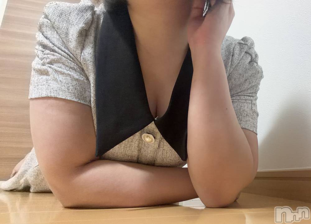 新潟メンズエステあろまえすて＠新潟(アロマエステアットニイガタ) 実奈美＊みなみ(24)の2月25日写メブログ「いよいよデビューです😉💕」