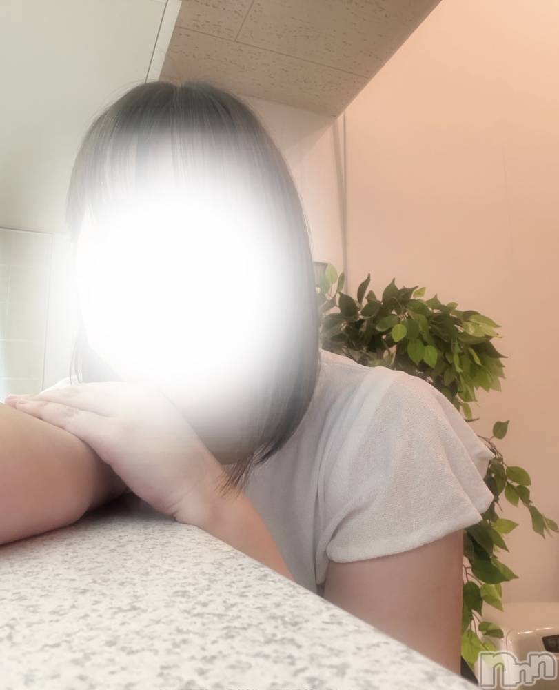 新潟メンズエステあろまえすて＠新潟(アロマエステアットニイガタ) 実奈美＊みなみ(24)の3月20日写メブログ「大胆で過激なコスチューム💓」