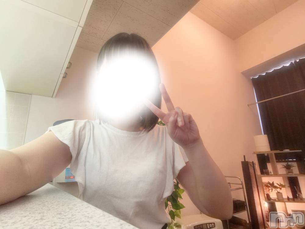 新潟メンズエステあろまえすて＠新潟(アロマエステアットニイガタ) 実奈美＊みなみ(24)の3月28日写メブログ「出勤予定🌟」