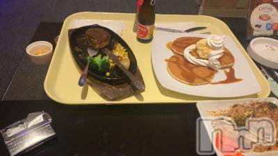 上越デリヘル HONEY(ハニー) こんのすけ(27)の2月28日写メブログ「フードファイター？🍙🍚」