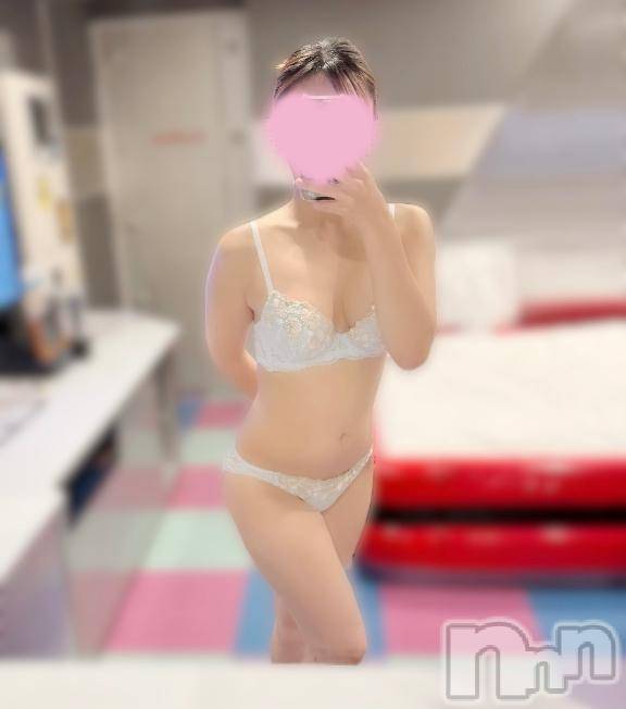 新潟デリヘルMelt(メルト) このん(30)の10月14日写メブログ「どっちがいいかな😙💛」