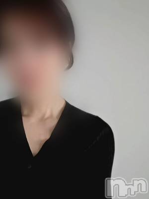 夏目(28) 身長159cm、スリーサイズB80(B).W57.H85。新潟デリヘル 人妻楼　新潟店(ヒトヅマロウ　ニイガタテン)在籍。