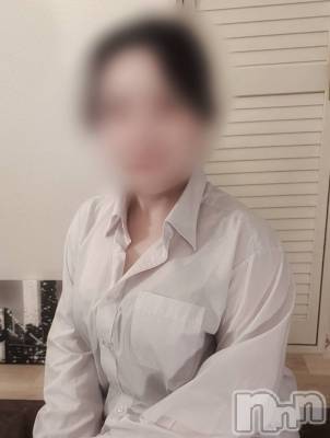 ねね(25) 身長156cm、スリーサイズB().W.H。新潟メンズエステ MYIRO　-マイロ-(マイロ)在籍。