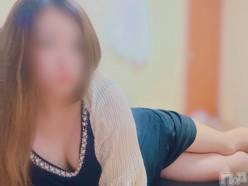 新潟メンズエステ愛ぃ撫 -アィーブ-(アイーブ)まりな(34)の2026年8月21日写メブログ「【急遽…】」