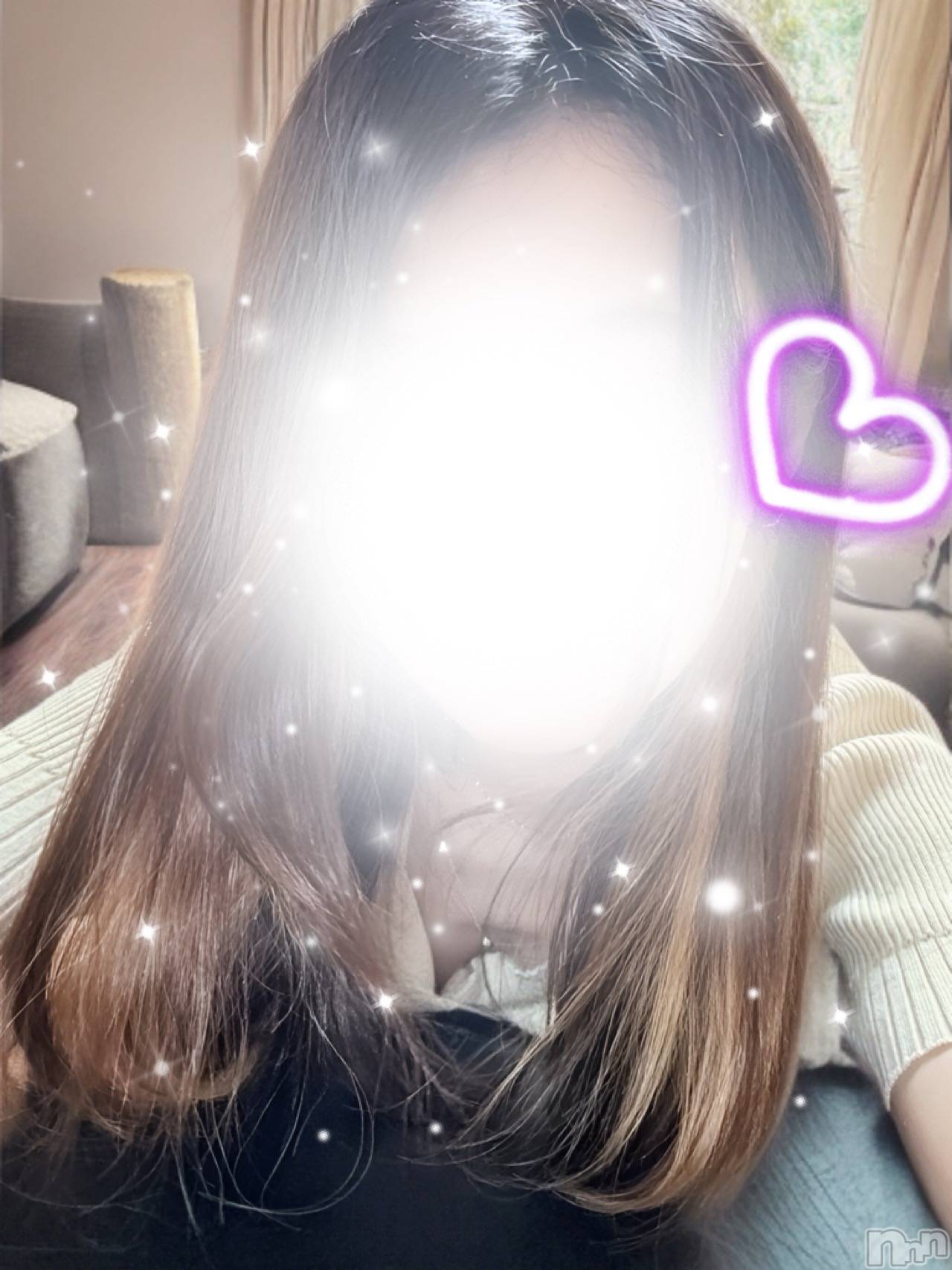 新潟メンズエステ愛ぃ撫 -アィーブ-(アイーブ)くるみ(26)の2026年4月30日写メブログ「いま、この瞬間。あなたを独り占めしたいです」