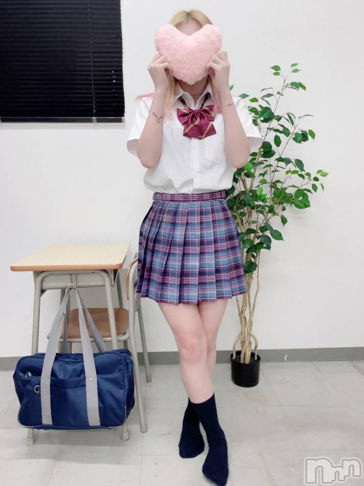 新潟デリヘル新潟デリヘル倶楽部(ニイガタデリヘルクラブ)はち(18)の2026年4月15日写メブログ「初初」