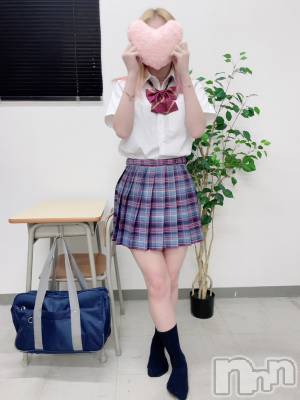 はち(18) 身長158cm、スリーサイズB84(D).W56.H82。新潟デリヘル 新潟デリヘル倶楽部(ニイガタデリヘルクラブ)在籍。