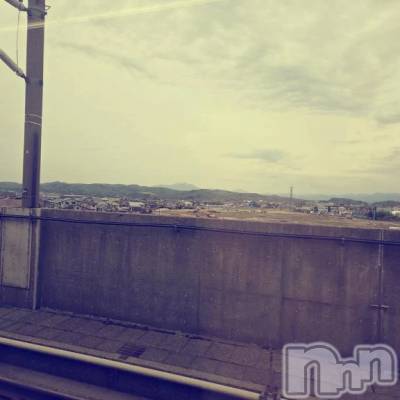 新潟デリヘル 熟女の風俗 最終章(ジュクジョノフウゾクサイシュウショウ) ひいろ(48)の4月23日写メブログ「今新幹線の中です😊&出勤時間✨」