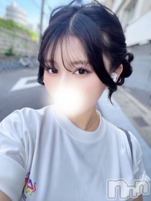 ゆか(24) 身長165cm、スリーサイズB87(E).W55.H84。上越デリヘル BLUE BIRD上越店(ブルーバード上越店)在籍。