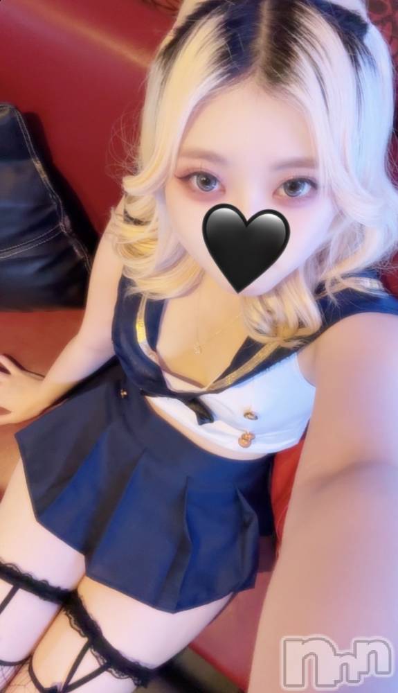 新潟おっパブSUPER ANGEL(スーパーエンジェル) 麗れれ(20)の4月13日写メブログ「今日駅前にいるよん🍒」