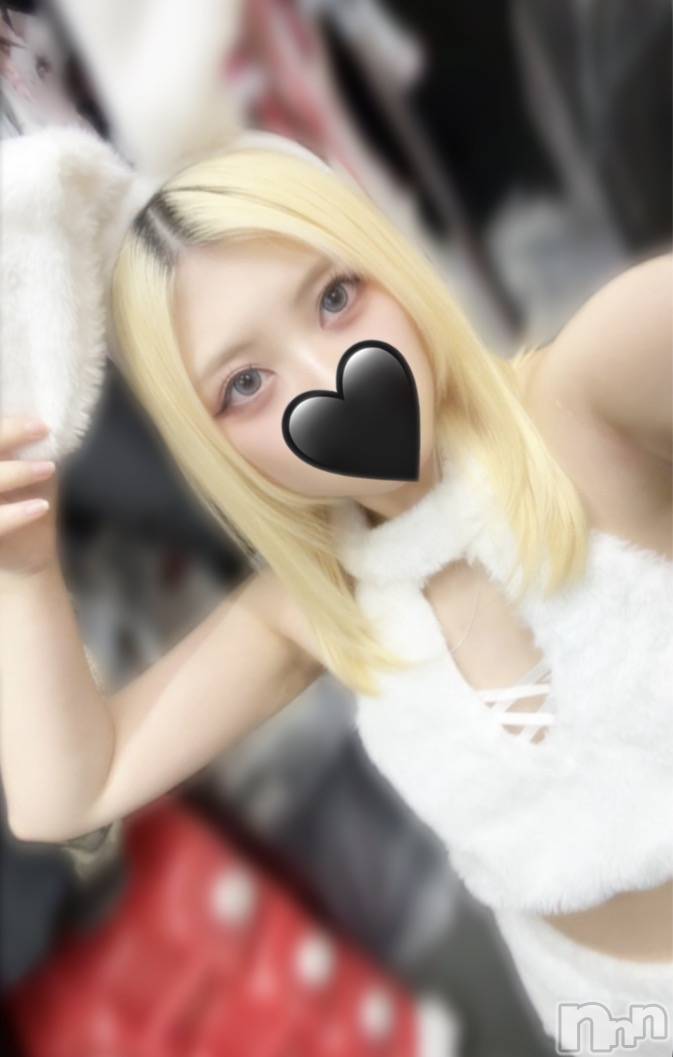 新潟おっパブSUPER ANGEL(スーパーエンジェル)麗れれの2026年4月4日写メブログ「今日も駅前にいるよん🍓」