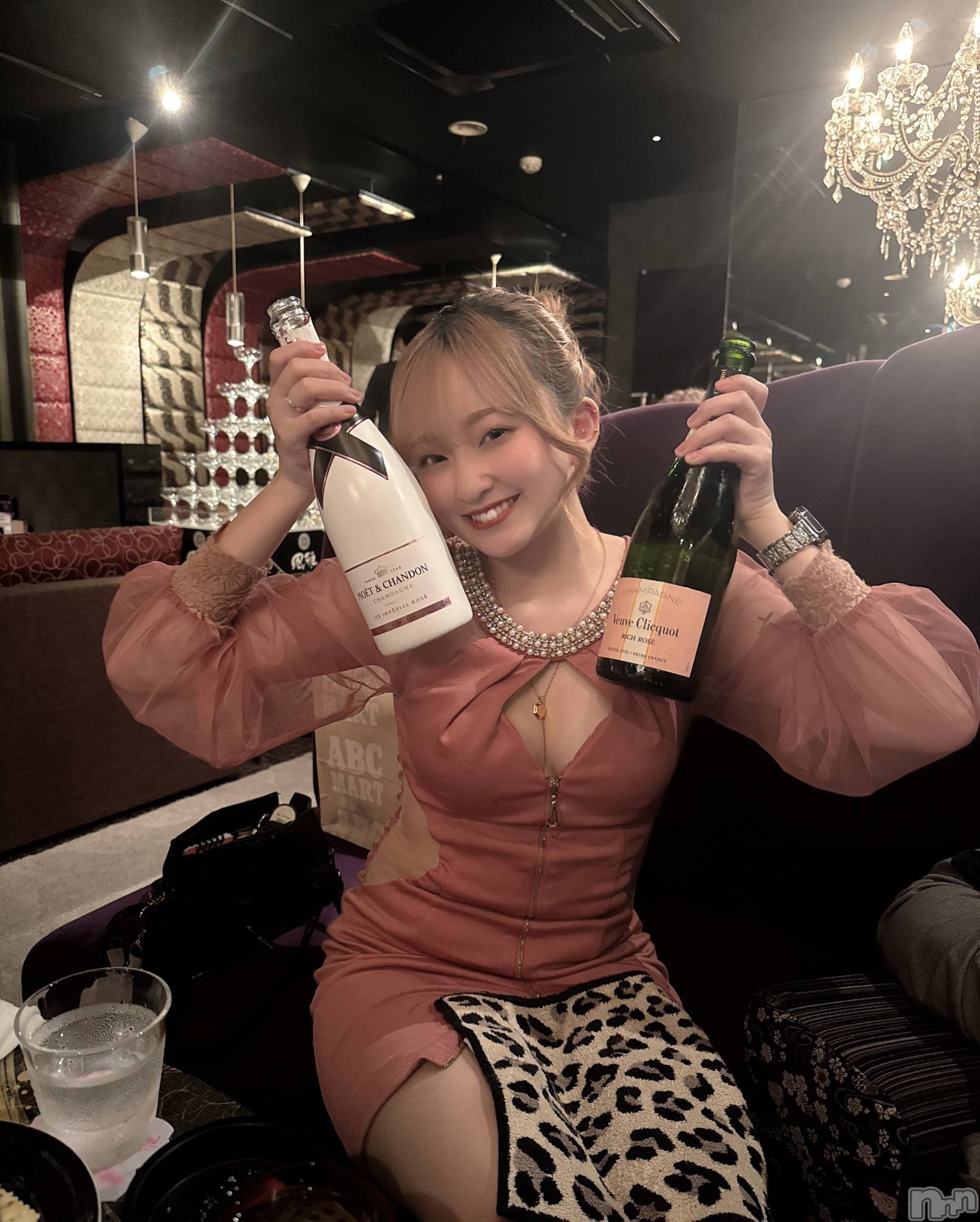 ��Ʋ����Х��顦�����THE LOUNGE ����(�饦�󥸥ե���) ��2026ǯ8��20���̥�֥�����🥂��