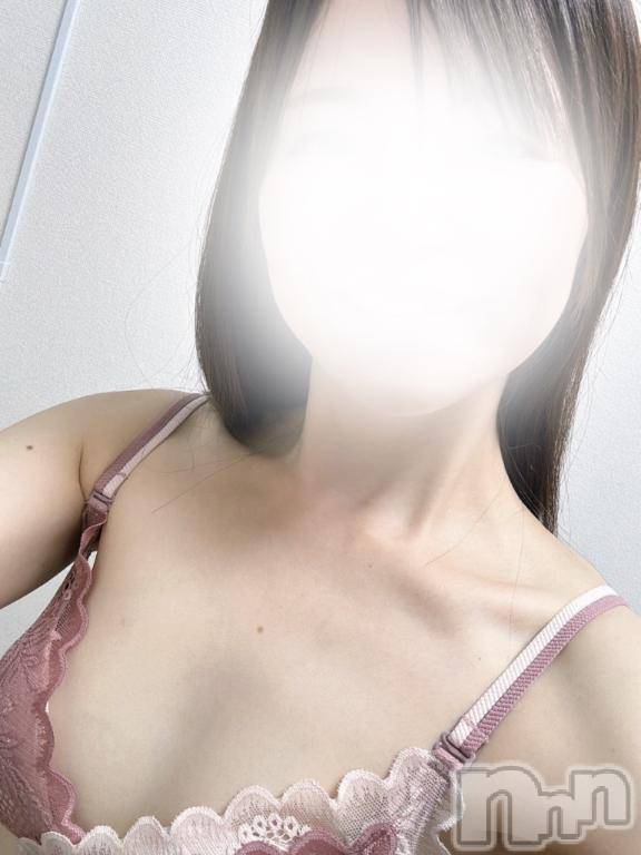 新潟デリヘル奥様特急 新潟店(オクサマトッキュウニイガタテン)ことの(37)の2026年4月8日写メブログ「勃〇しすぎだよ？」