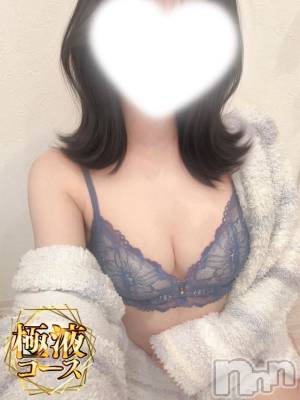 なお(25) 身長167cm、スリーサイズB86(D).W57.H84。新潟デリヘル Melt(メルト)在籍。
