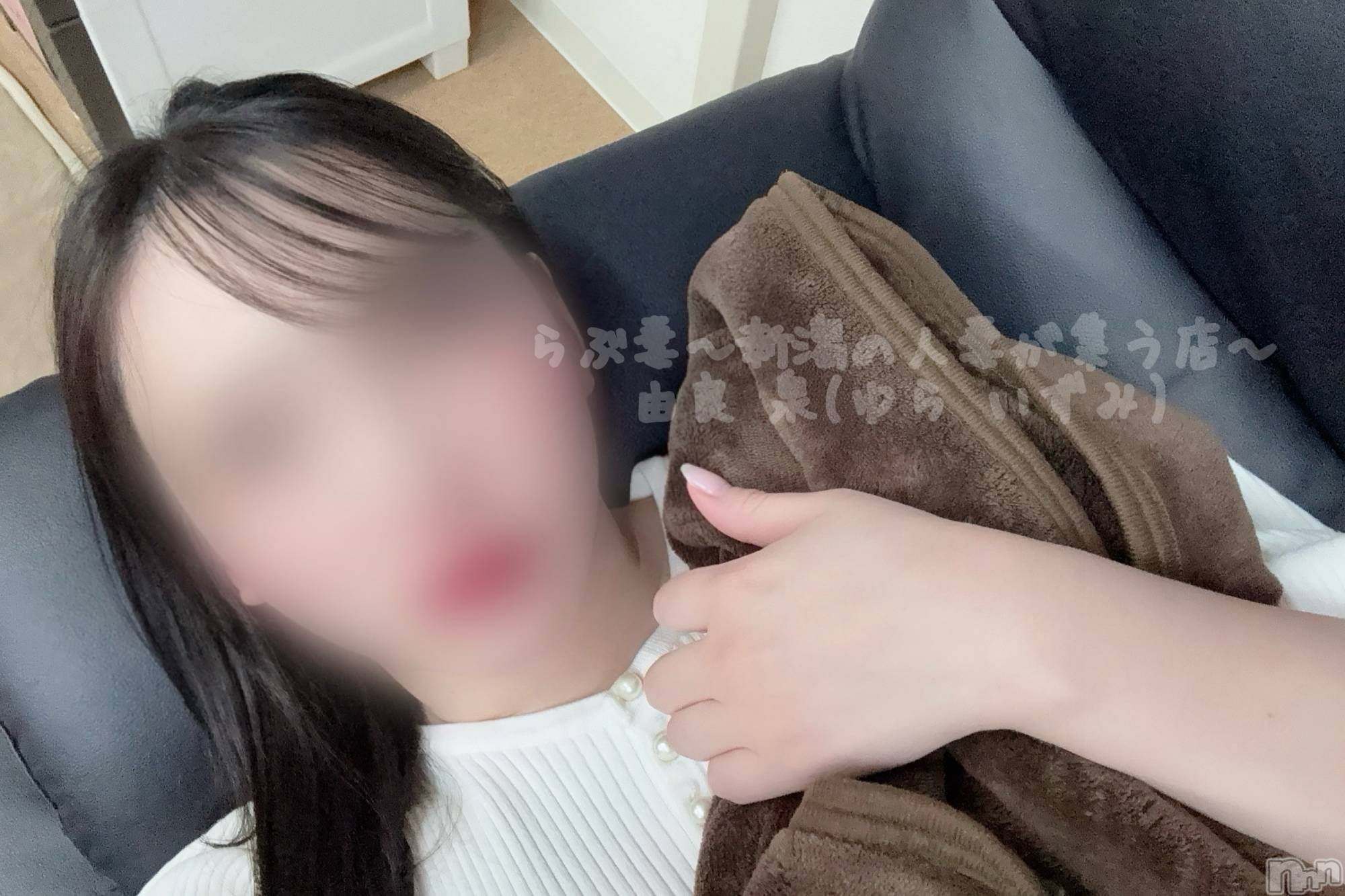 上越デリヘルらぶ妻　～新潟の人妻が集う店～(ラブツマ)【新人】由良 泉(33)の2026年7月12日写メブログ「ソファでゴロゴロしてる場合ではないと思わされ続けた数ヶ月でした🤦🏻‍♀️」