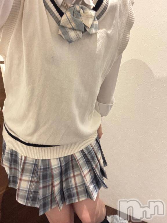 長岡デリヘル純・無垢(ジュンムク) みる(19)の5月28日写メブログ「出勤してるよ~❣️」