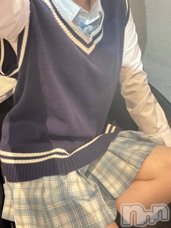 長岡デリヘル純・無垢(ジュンムク)みる(19)の2026年5月19日写メブログ「出勤してますっ❕🎶」