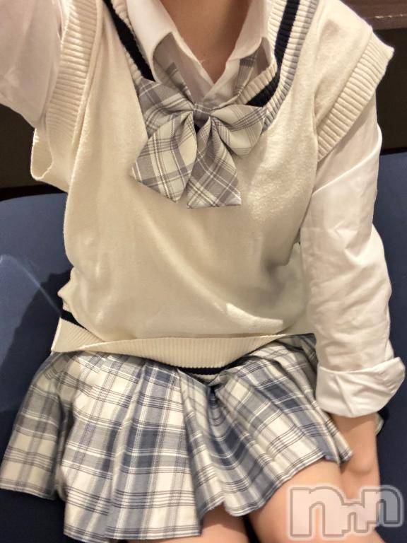 長岡デリヘル純・無垢(ジュンムク)みる(19)の2026年5月26日写メブログ「出勤しました~❕🌸」