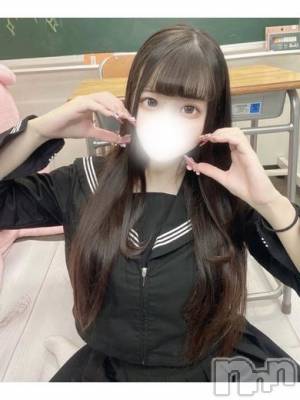 ここな(♪♪)(22) 身長153cm、スリーサイズB84(D).W55.H83。上越デリヘル HONEY(ハニー)在籍。