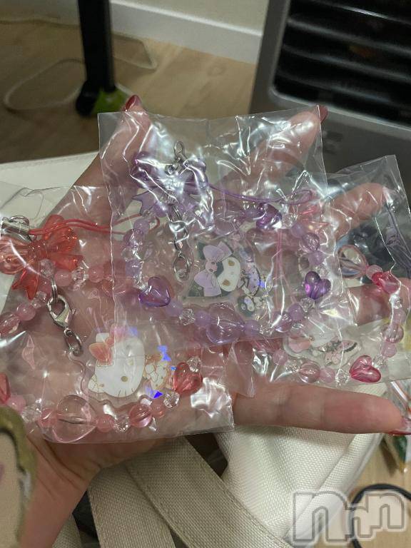 新潟デリヘル奥様特急 新潟店(オクサマトッキュウニイガタテン)みいこ(25)の2026年4月20日写メブログ「ガチャガチャ◓٩(ˊᗜˋ*)و」