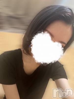 REINA(26) 身長154cm、スリーサイズB().W.H。新潟メンズエステ CHANEL(シャネル)在籍。