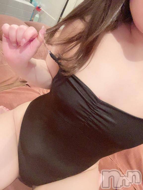 新潟ソープスチュワーデス れん(23)の4月1日写メブログ「出勤してます！」