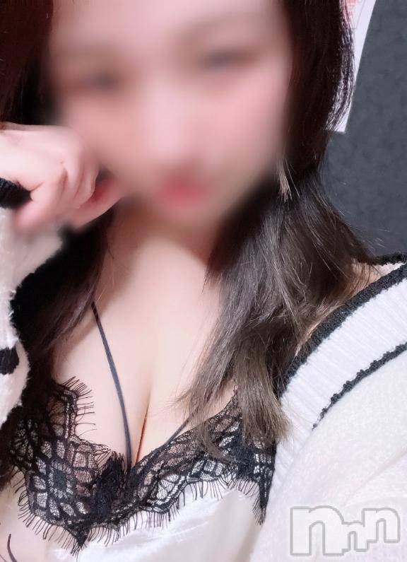 新潟ソープスチュワーデスみお(24)の2026年3月28日写メブログ「初出勤してます🫶」