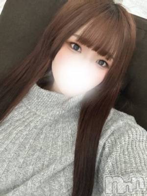 みる(♪)(19) 身長160cm、スリーサイズB85(D).W57.H85。上越デリヘル HONEY(ハニー)在籍。