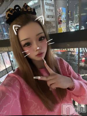 ��Į�ˤ��륹�ʥå��������륺�С���GirlsBar Raviy(�����륺�С������)�פΥ��㥹�ȡ�̴���פξҲ����