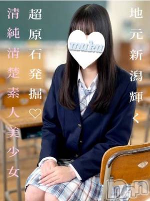 ほたる (22) 身長160cm、スリーサイズB82(B).W54.H84。長岡デリヘル 純・無垢(ジュンムク)在籍。