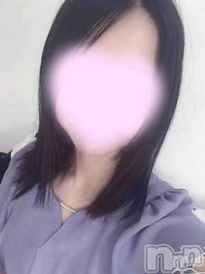 智美【新人】(29) 身長154cm、スリーサイズB85(E).W57.H82。新潟デリヘル Minx(ミンクス)在籍。