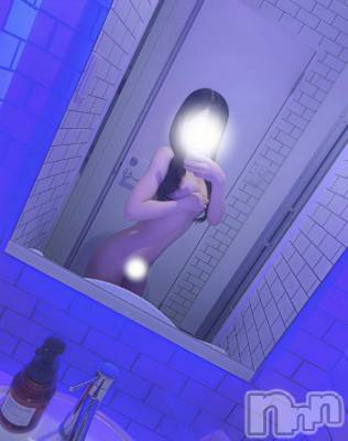 長岡デリヘル ROOKIE(ルーキー) あお(21)の4月3日写メブログ「💗全部ずるいけど…どれにする？…💗」