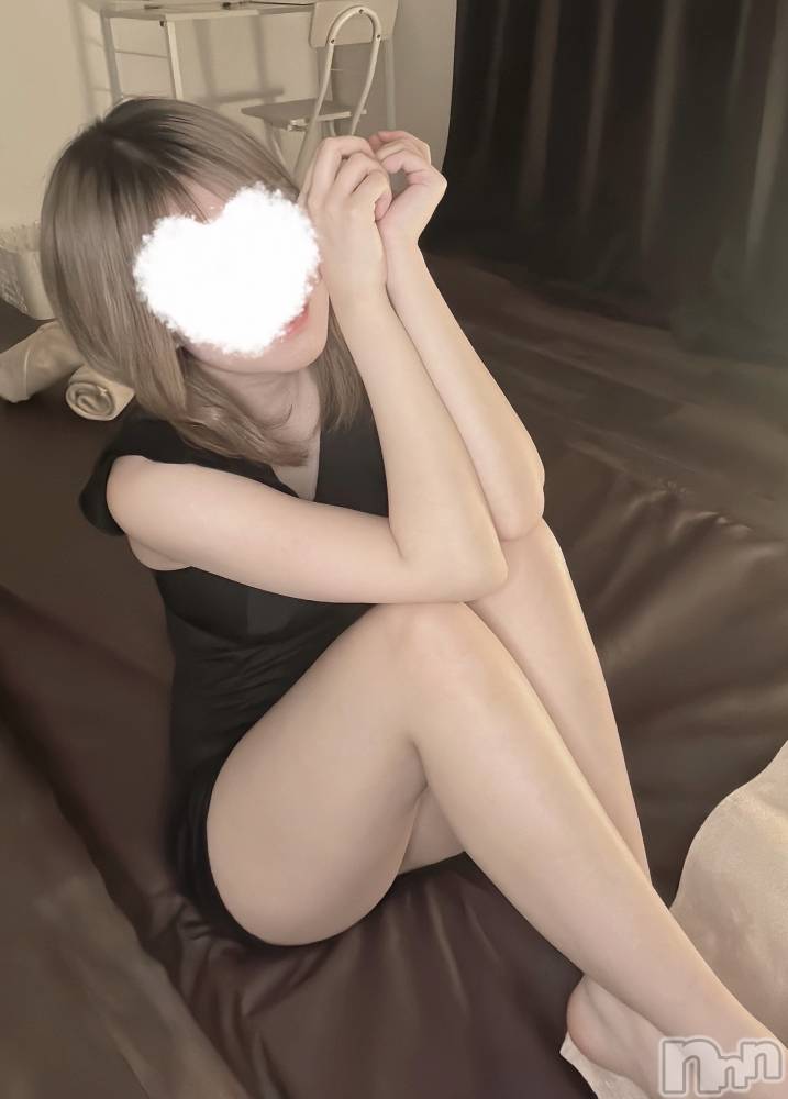 新潟メンズエステAMBER～アンバー～(アンバー) 楠木　さら(21)の4月2日写メブログ「初出勤です🩷」