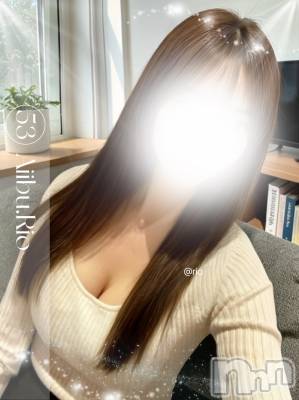 りお(23) 身長158cm、スリーサイズB85(F).W60.H81。新潟メンズエステ 愛ぃ撫 -アィーブ-(アイーブ)在籍。