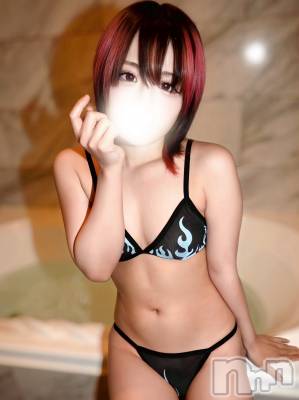 よる(22) 身長155cm、スリーサイズB86(E).W56.H85。上越デリヘル BLUE BIRD上越店(ブルーバード上越店)在籍。