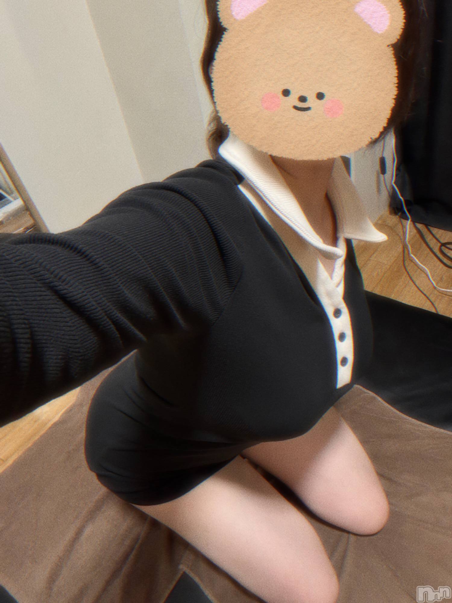 新潟メンズエステTHE PREMIUM SPA(ザ プレミアムスパ)湊りさ(22)の2026年9月16日写メブログ「お腹触ってみる…？💗」