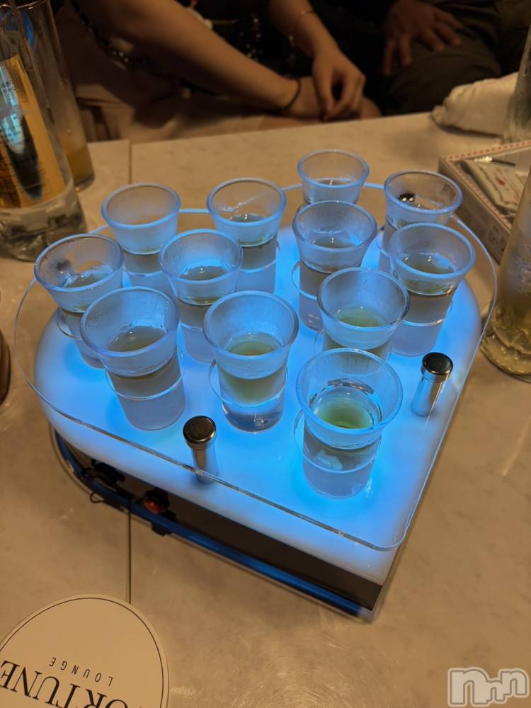 ��Ʋ����Х��顦�����FORTUNE LOUNGE(�ե��������饦��) �ޤ���10��1���̥�֥����֤����
