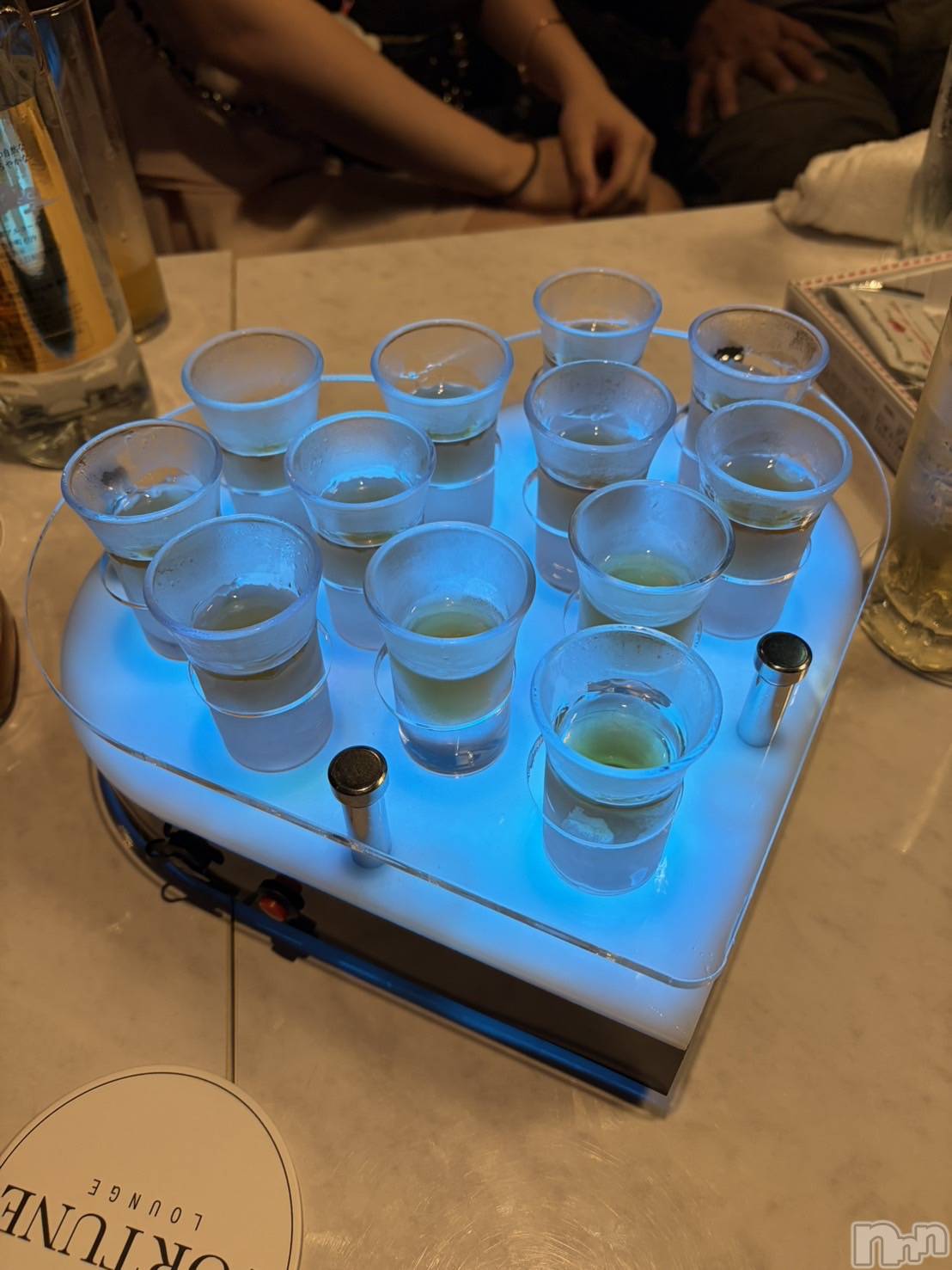 ��Ʋ����Х��顦�����FORTUNE LOUNGE(�ե��������饦��) ��2026ǯ10��1���̥�֥����֤����