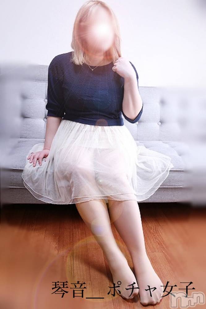 松本発デリヘルぽっちゃりお姉さん専門　ポチャ女子(ポッチャリオネエサンセンモンポチャジョシ) 琴音（ことね）お姉さん(23)の4月7日写メブログ「出勤してます🌸」