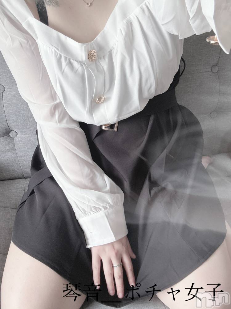 松本発デリヘルぽっちゃりお姉さん専門　ポチャ女子(ポッチャリオネエサンセンモンポチャジョシ) 琴音（ことね）お姉さん(23)の4月29日写メブログ「完売ありがとうございます🌷」