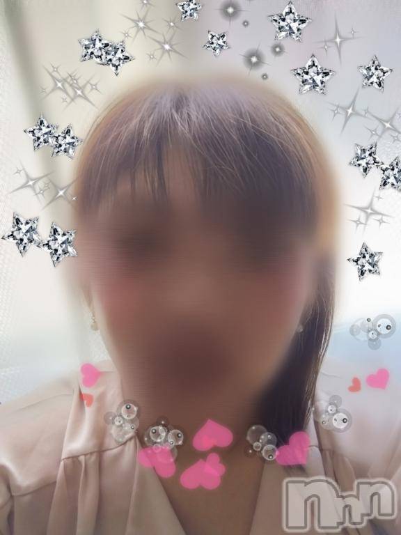 新潟デリヘル人妻不倫処　桃屋　新潟店(ヒトヅマフリンドコロモモヤ) しおん・新人奥様(37)の8月7日写メブログ「あっちぇんてマジで💦」